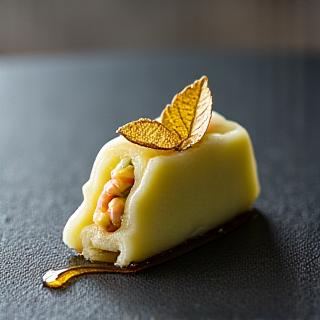 Plating artistico di un dolce fusion